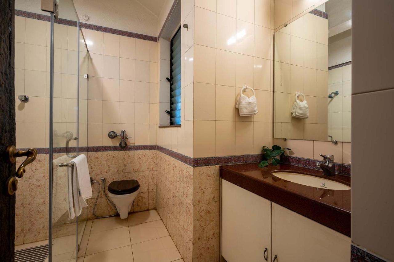 Villa Stayvista's Gulmohar Gardens: Mountain With Heated Pool & Games