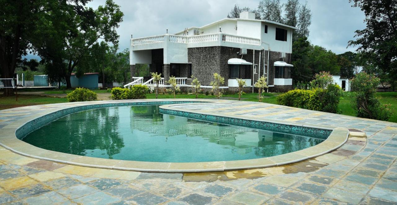 Whispering Woods And Eco Farms Villa