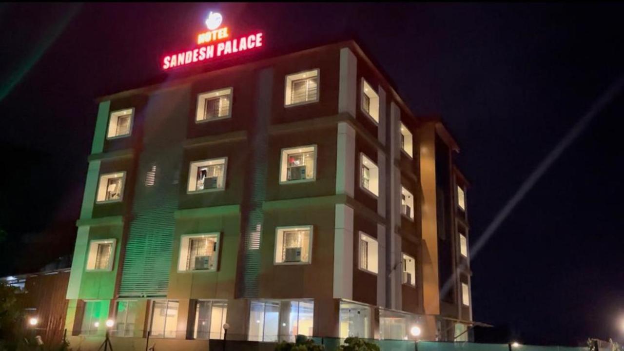 Hotel Sandesh Palace Lonavala