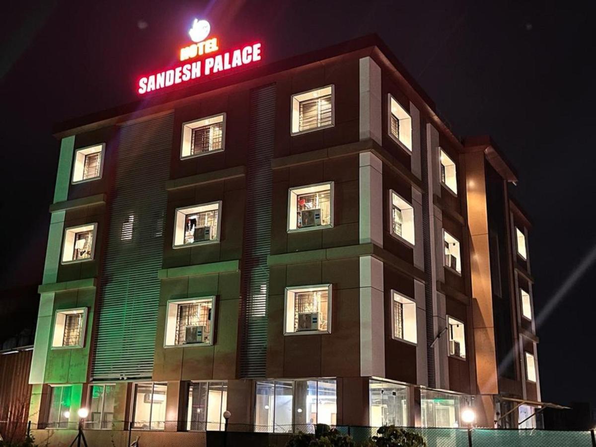 Hotel Sandesh Palace