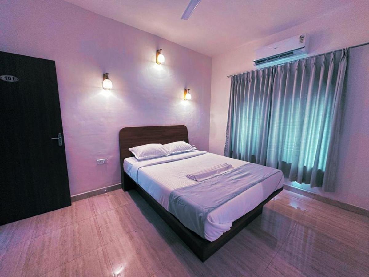 Sandesh Palace Hotel