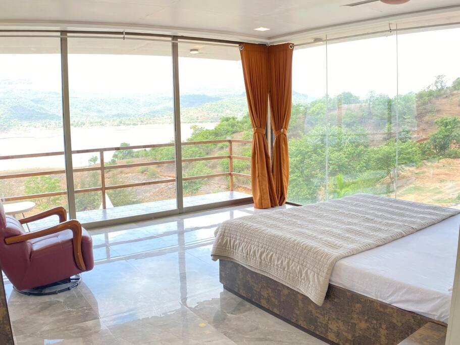 Villa Glass House By Kalani Farms *