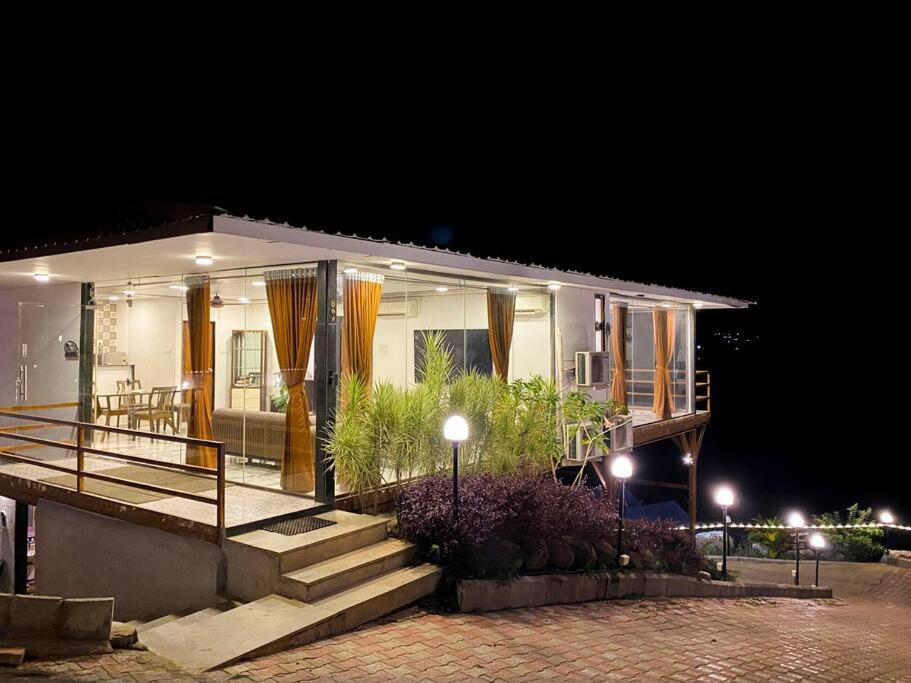 Glass House By Kalani Farms Villa *