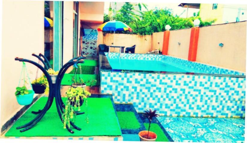 Villa Golden Bird