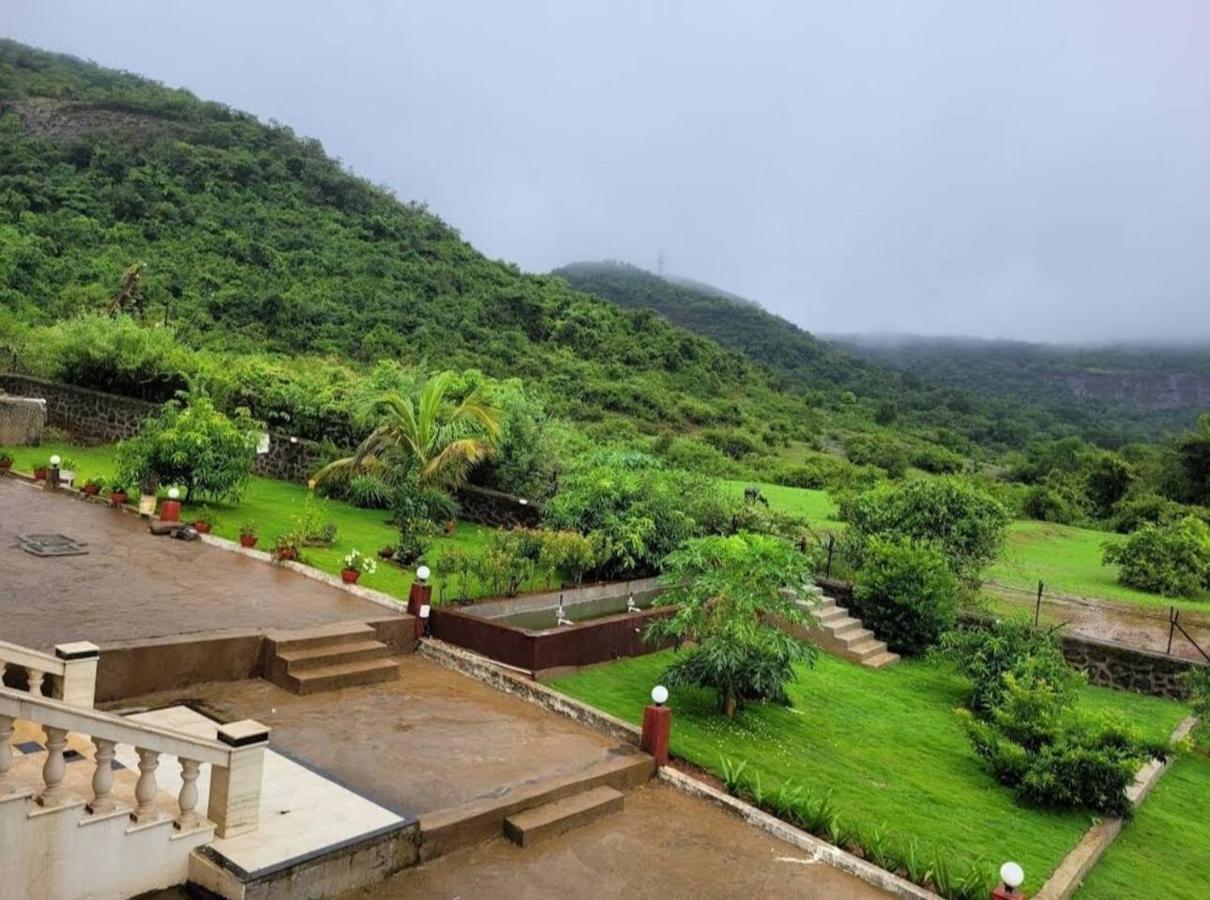 Villa Colonial Pet Friendly 3 Bhk With Outstanding Views Lonavala