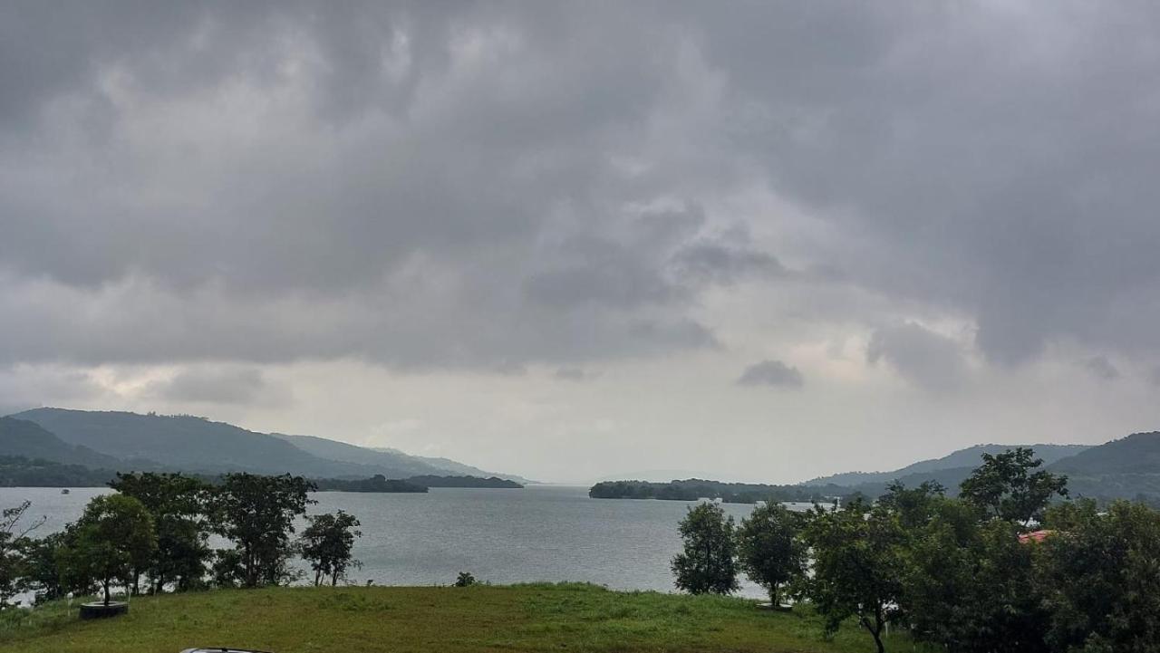Lakeside Nirvana Country house Lonavala