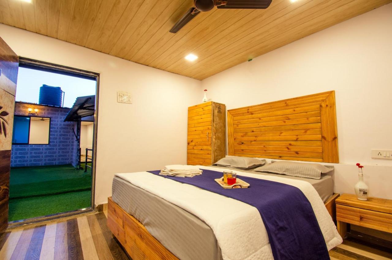Empyrean Ll 2bhk Ll Cobra Ll Near Malavali Railway Station Lonavala, Breakfast Free * Lonavala