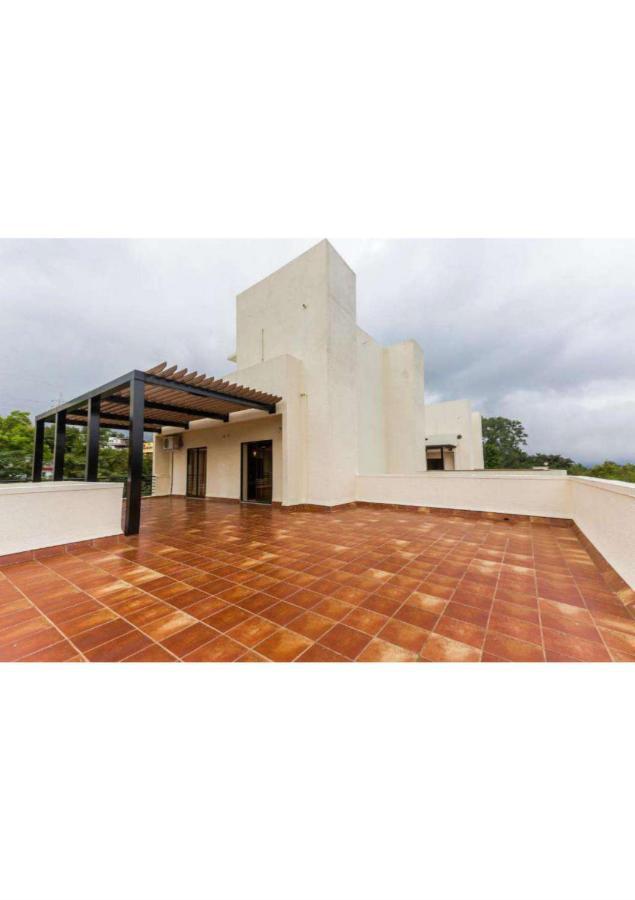 Villa Red Lotus 5bhk