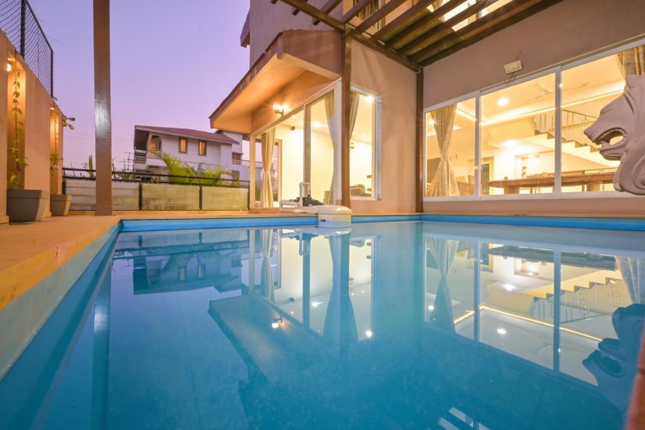 Tiki Tropics Villa