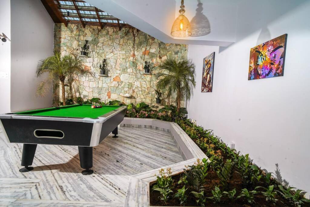 Grande Palazzo 6 Bedrooms Luxurious With Private Pool At Khandala, Lonavala