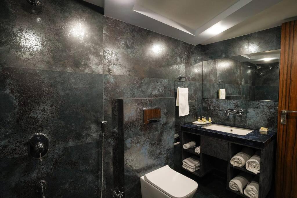 Villa Grande Palazzo 6 Bedrooms Luxurious With Private Pool At Khandala,