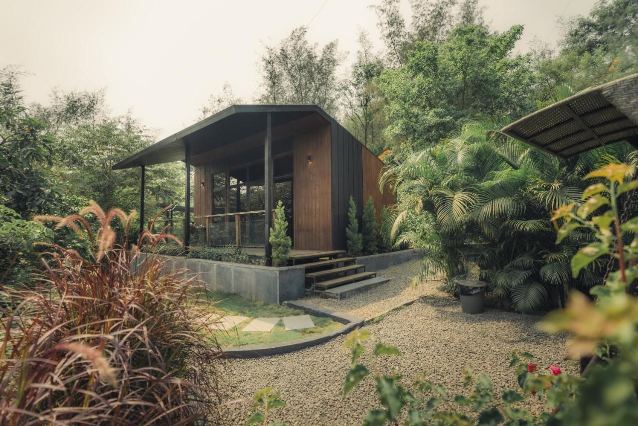 - Homestay Near Pawna Lake, * Lonavala