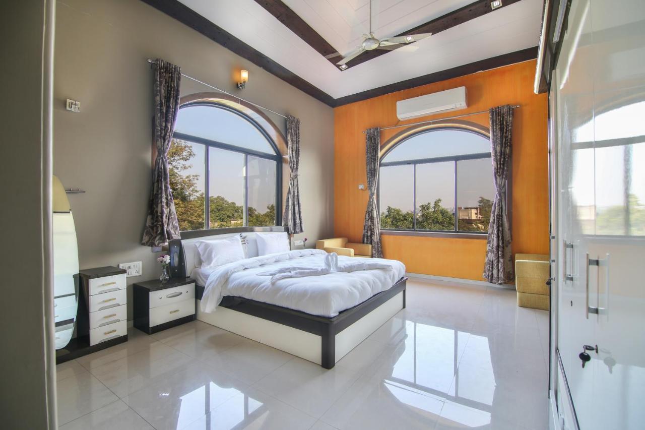 Akbar 4bhk With Pool