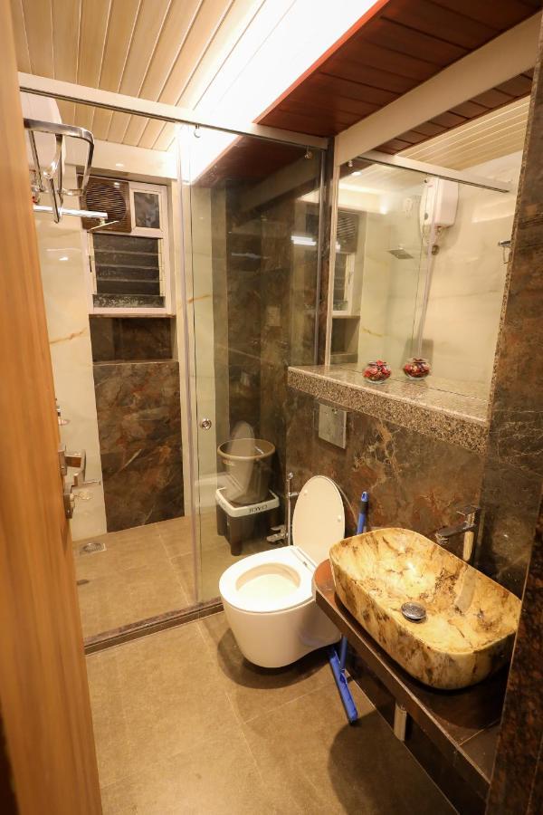 Rising East Luxurious 4bhk *