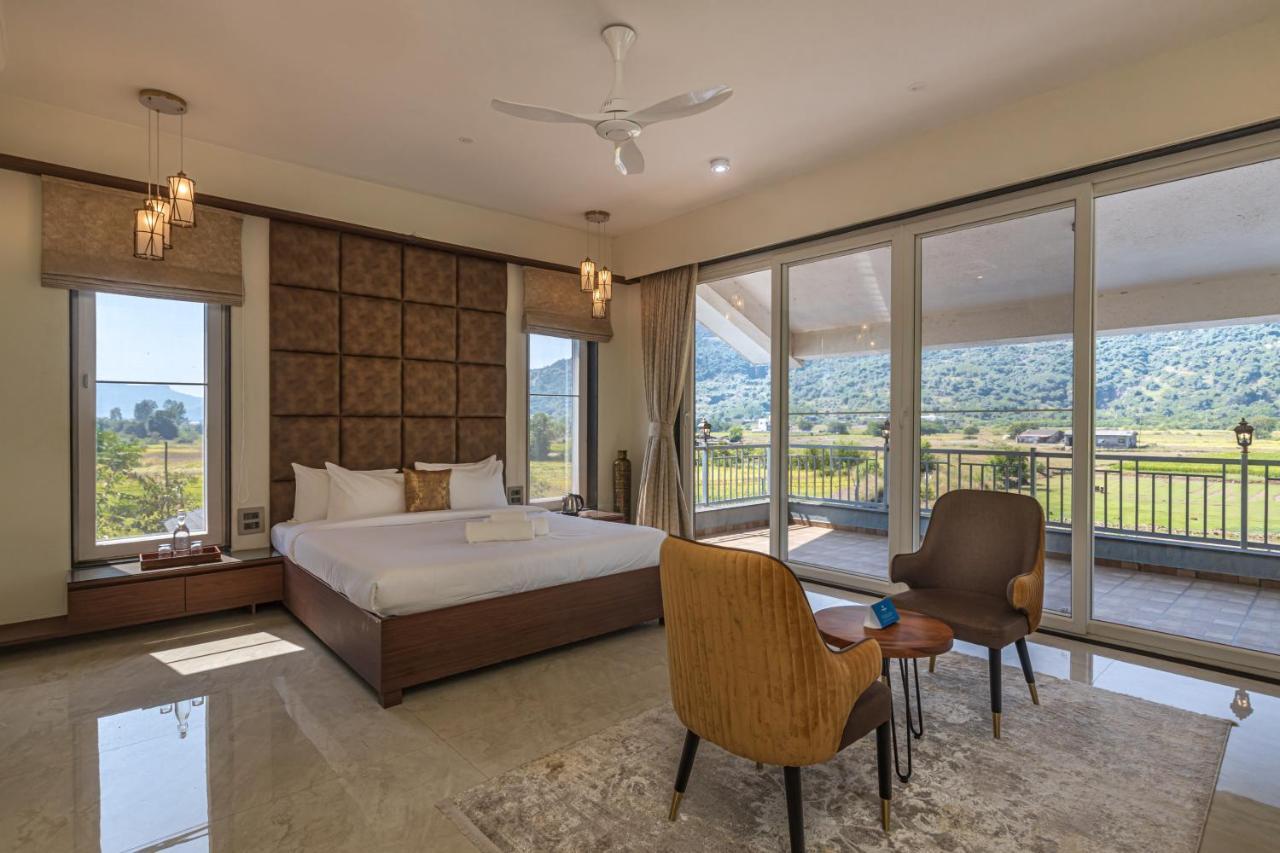 Saffronstays 11:11 Villa Lonavala