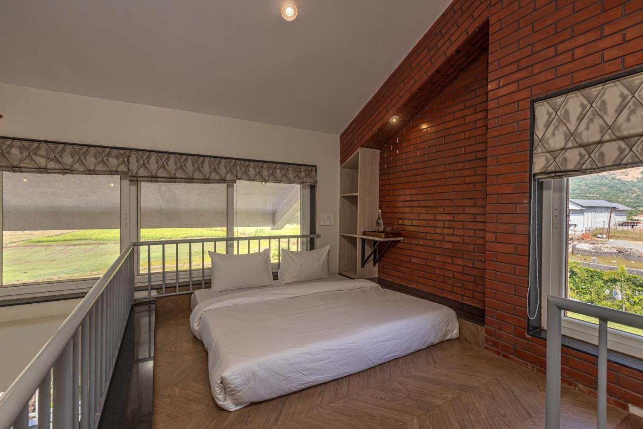 Saffronstays 11:11 Villa *