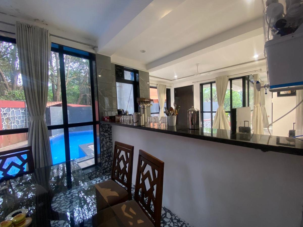 West Valley , Casa Raywood * Lonavala