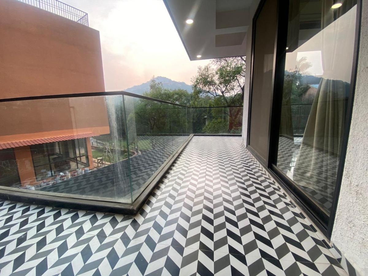 West Valley , Casa Raywood Lonavala
