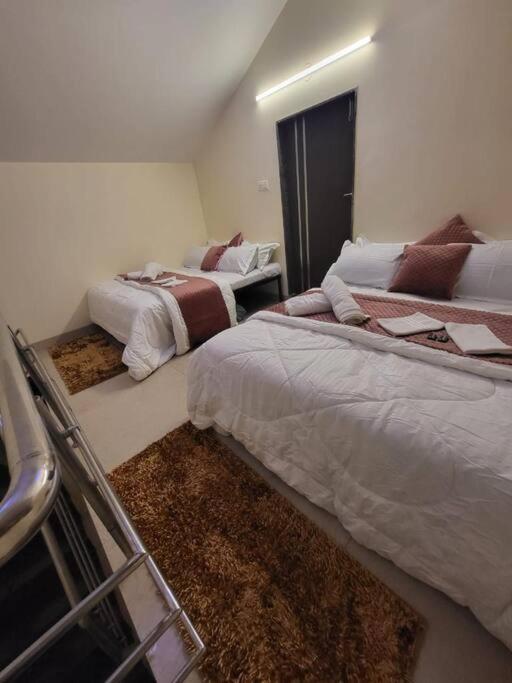 The Perfect Stays: Choudhary Lonavala
