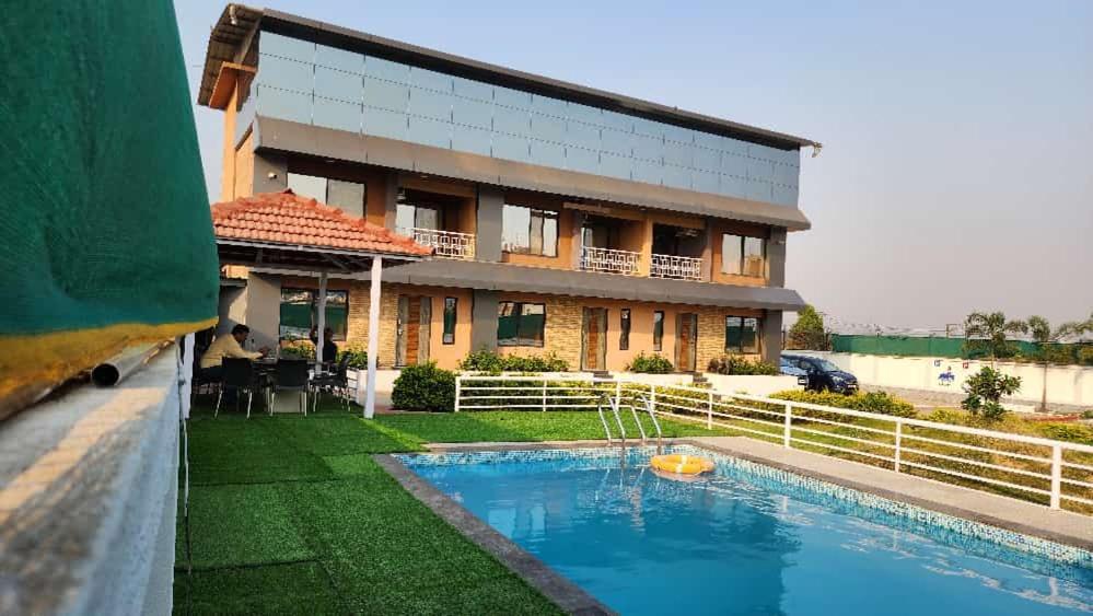 Abliss 6bhk Villa *