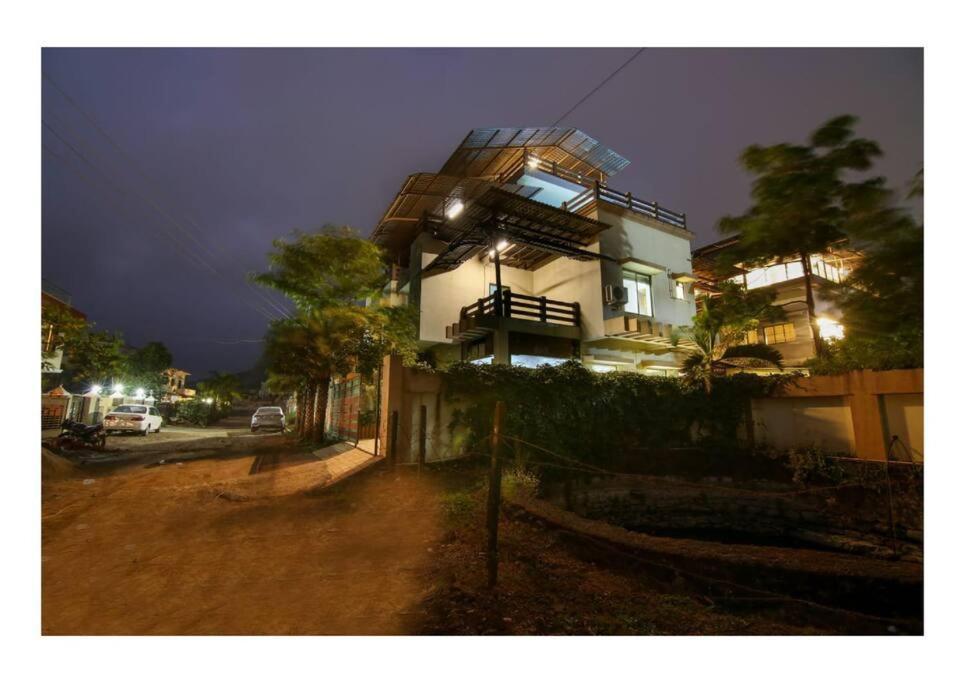 Villa 4bhk Luxury Rooftop Pool - Mars Lonavala