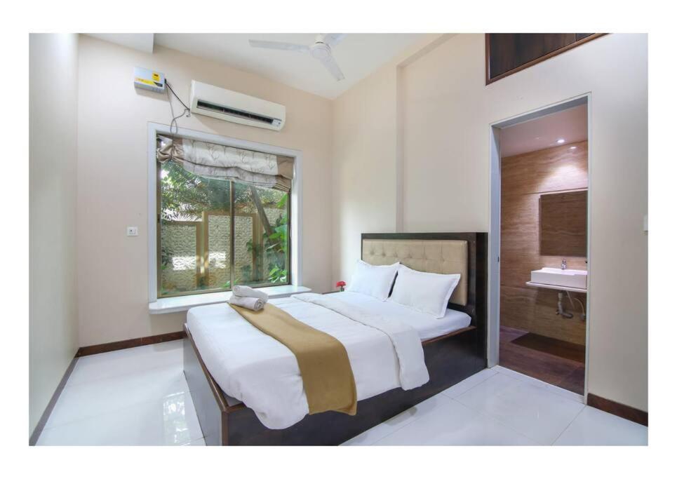 4bhk Luxury Rooftop Pool - Mars Villa Lonavala