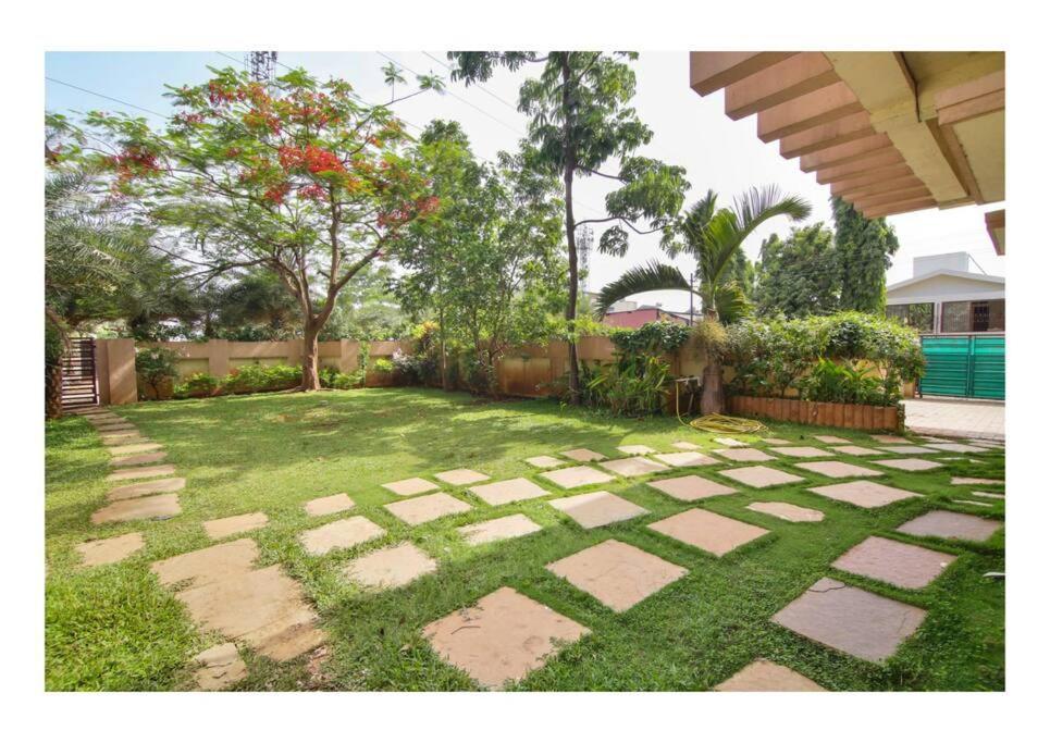 4bhk Luxury Rooftop Pool - Mars