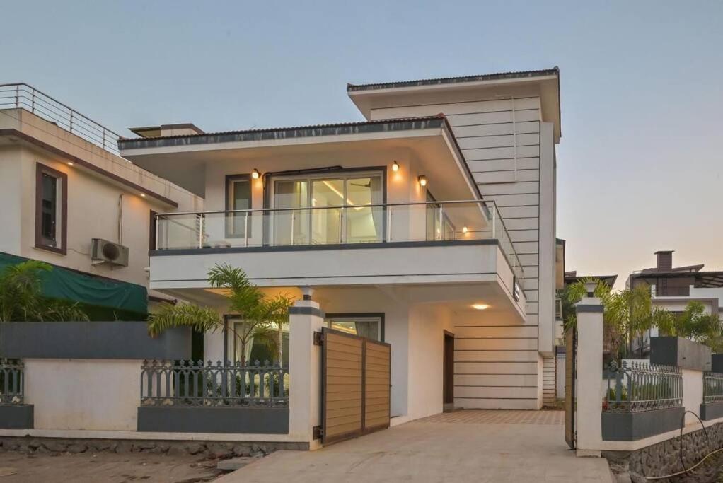 Royal Paradise Villa