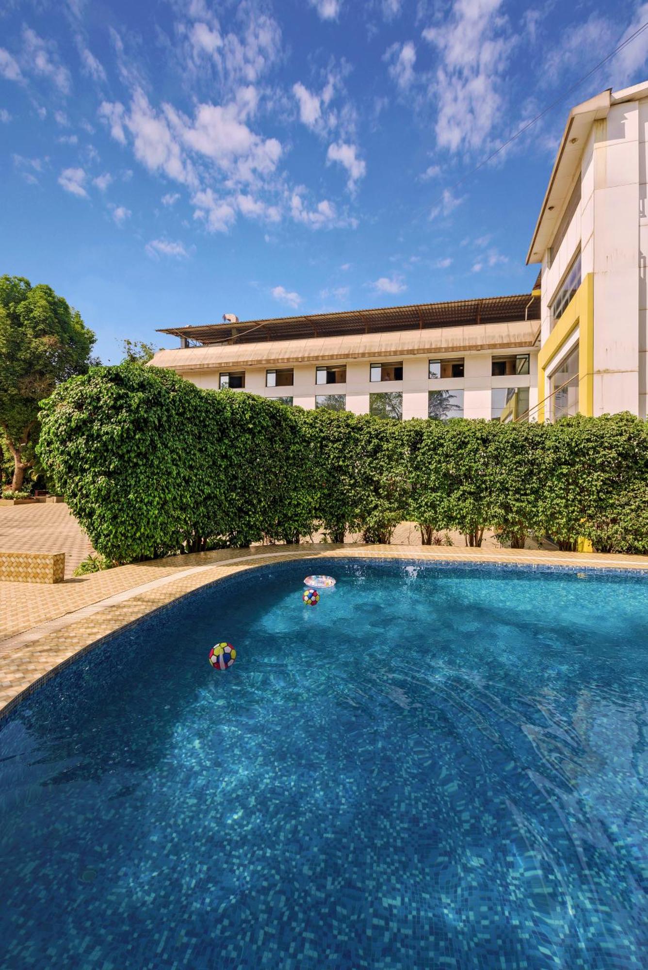 Resort Krushnai 3*