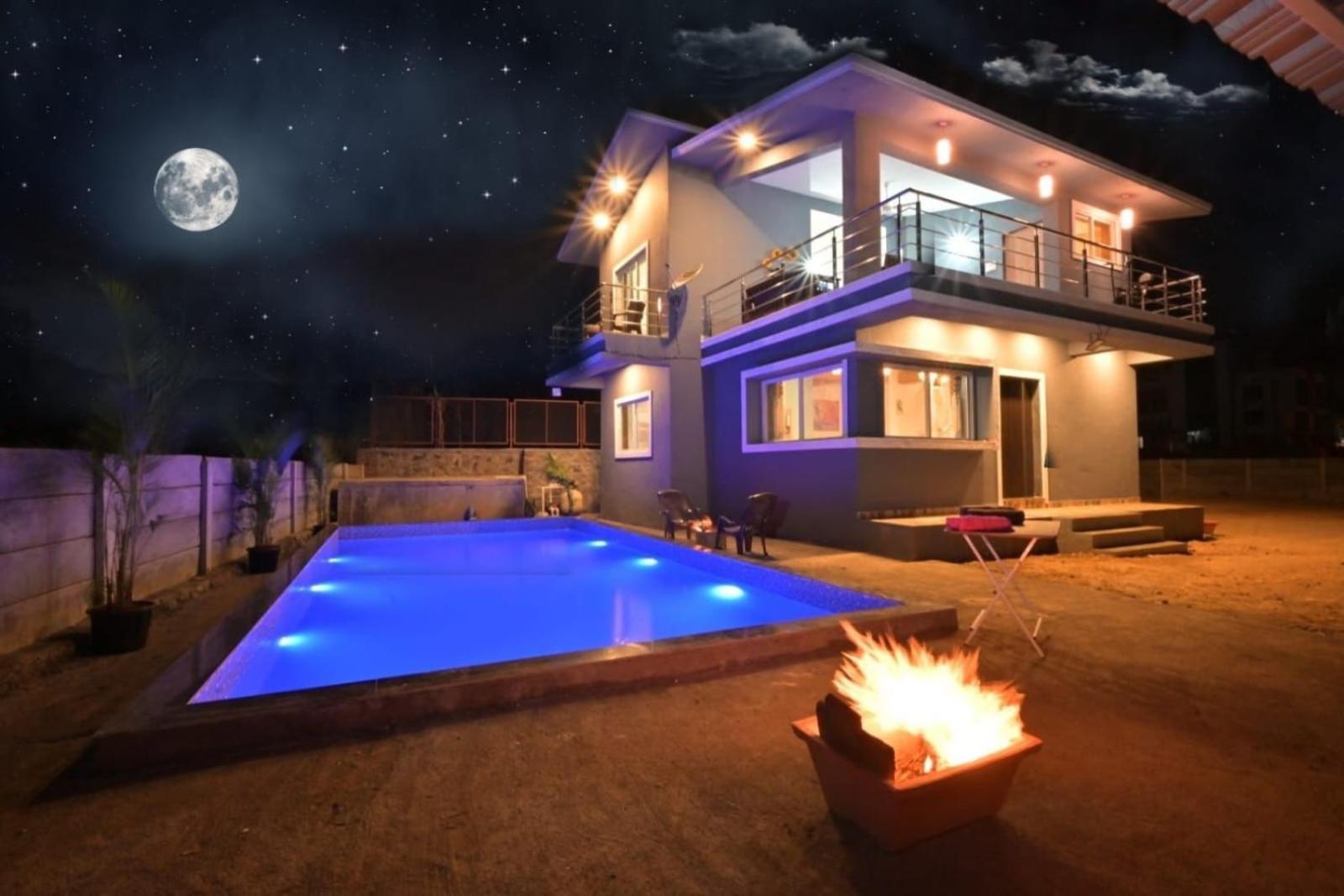 Empyrean Ll 4bhk Ll Leoncino Ll Largest Pool Ll Bbq Ii View *
