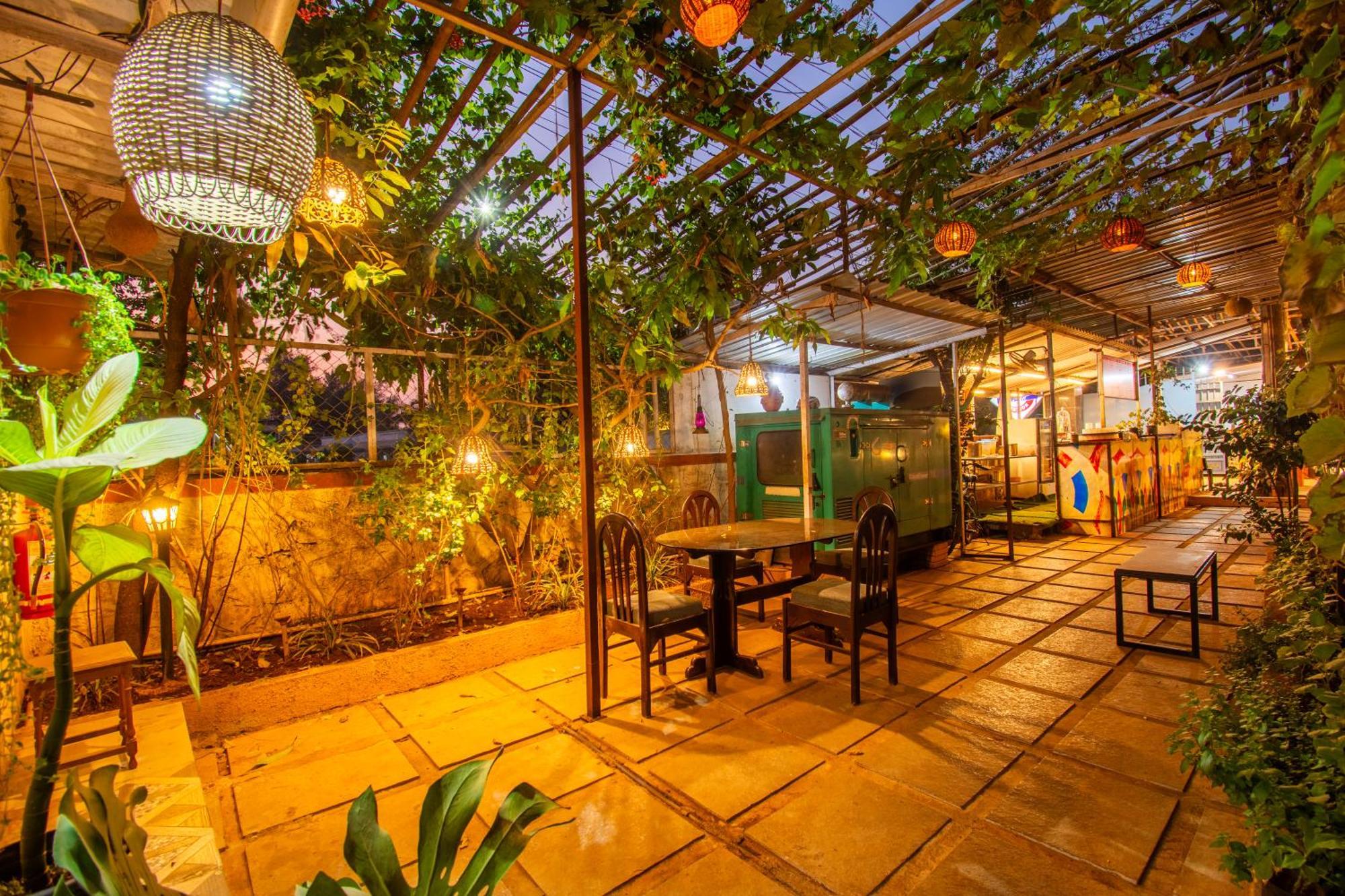 Resort Flora Ecostay And Lonavala