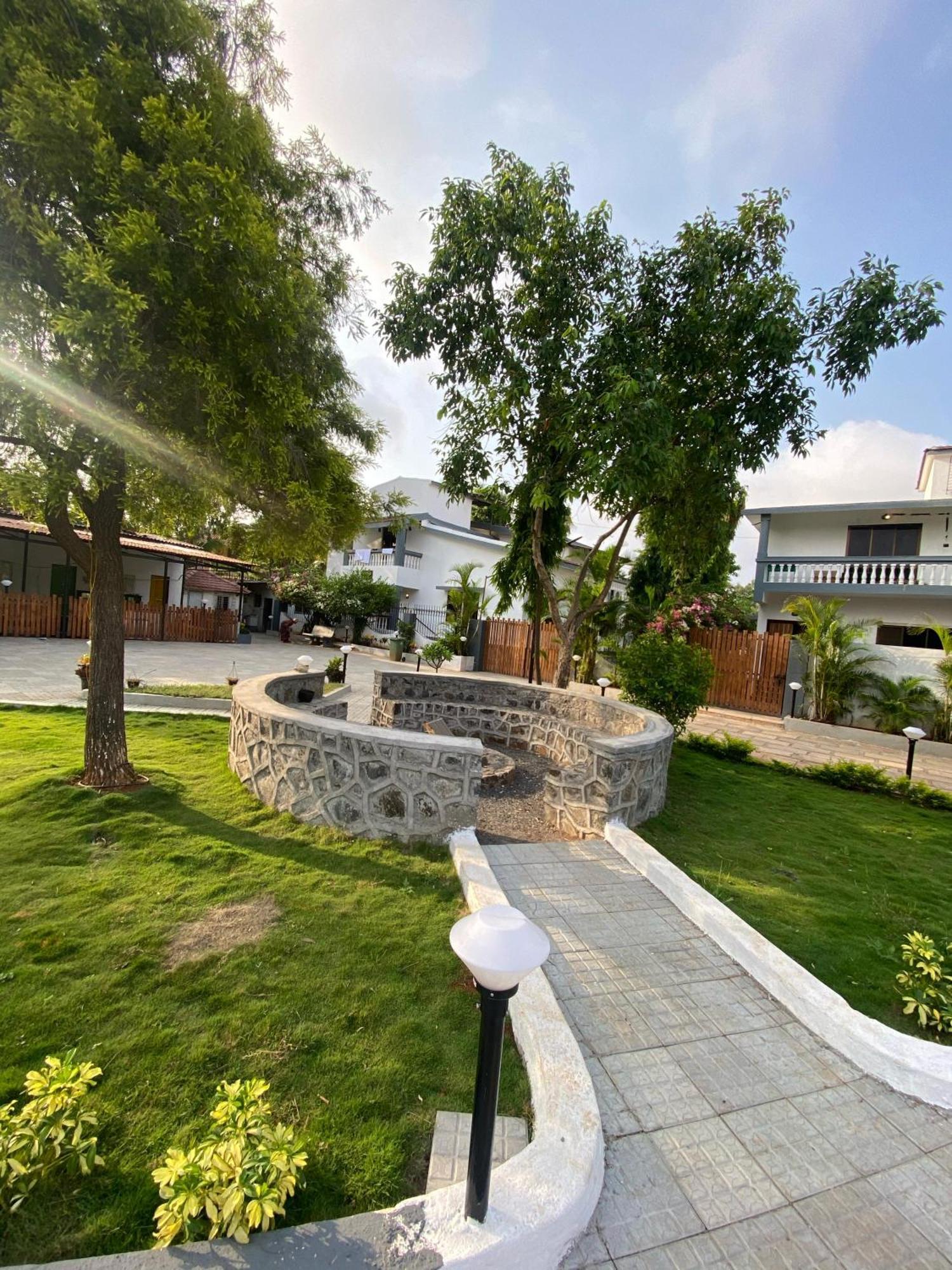 Villa 2bhk By Miracle & Lonavala