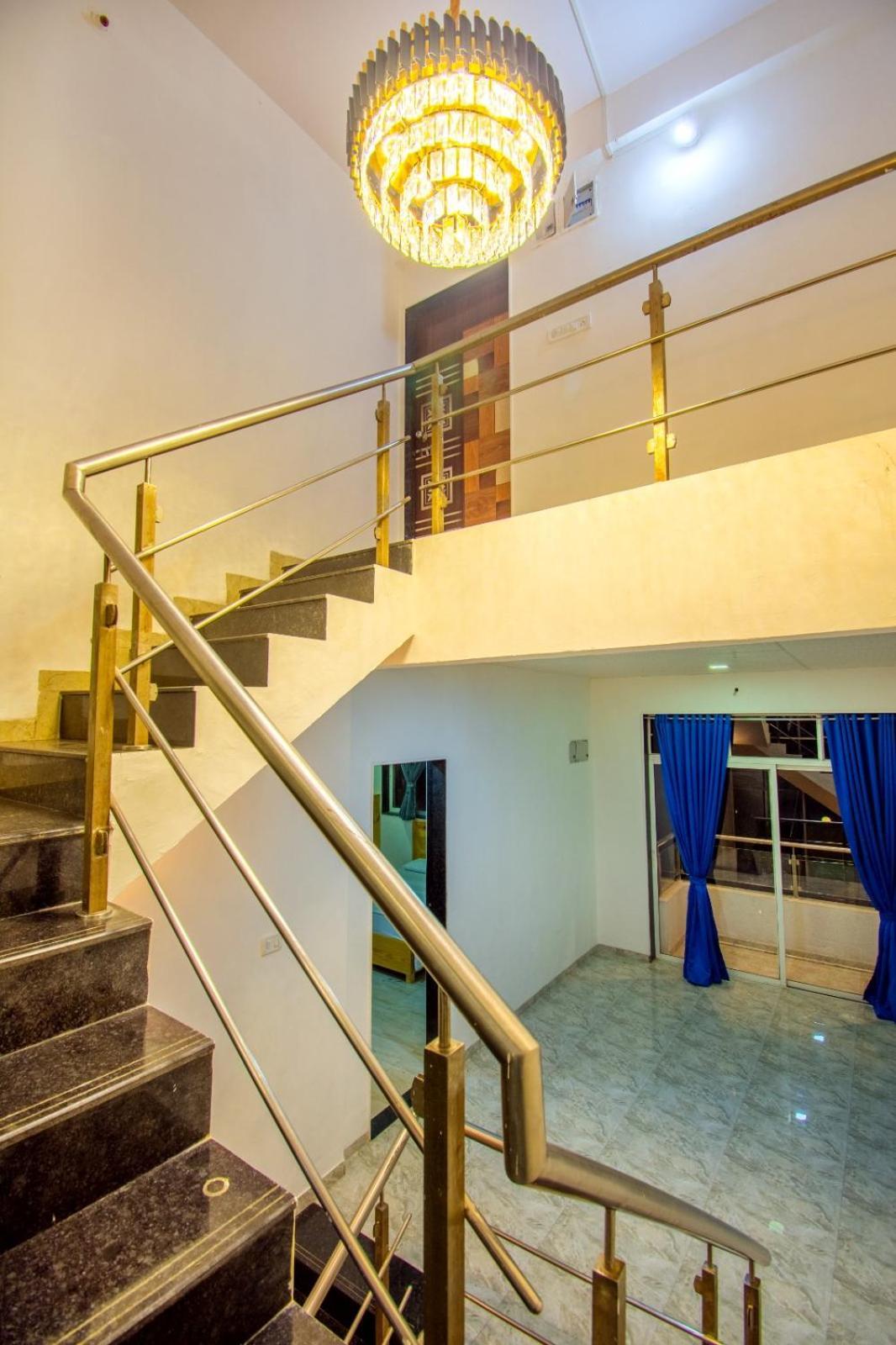 Empyrean Ll 6bhk Ll Royal Bramha Palace Ll Pvt Pool Ll Villa *
