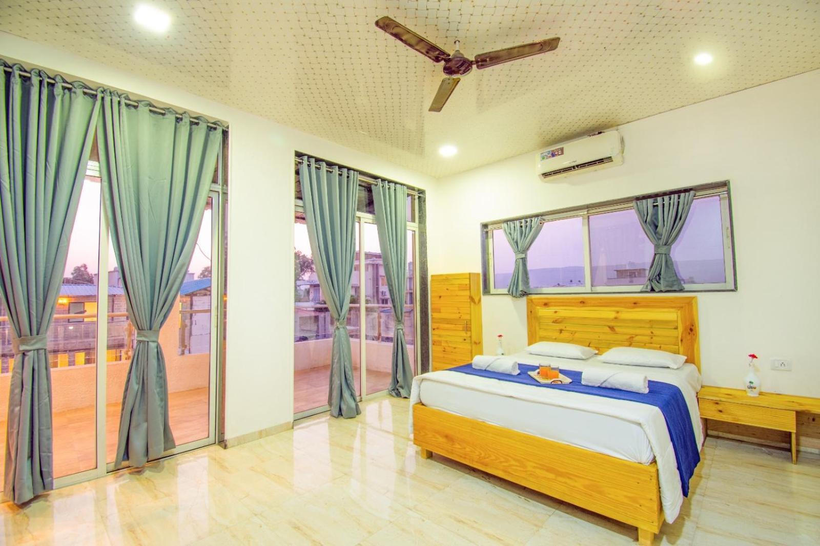 Villa Empyrean Ll 6bhk Ll Royal Bramha Palace Ll Pvt Pool Ll Lonavala
