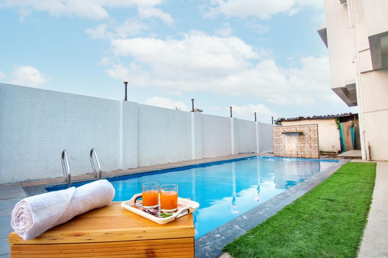 Empyrean Ll 6bhk Ll Royal Bramha Palace Ll Pvt Pool Ll Villa *