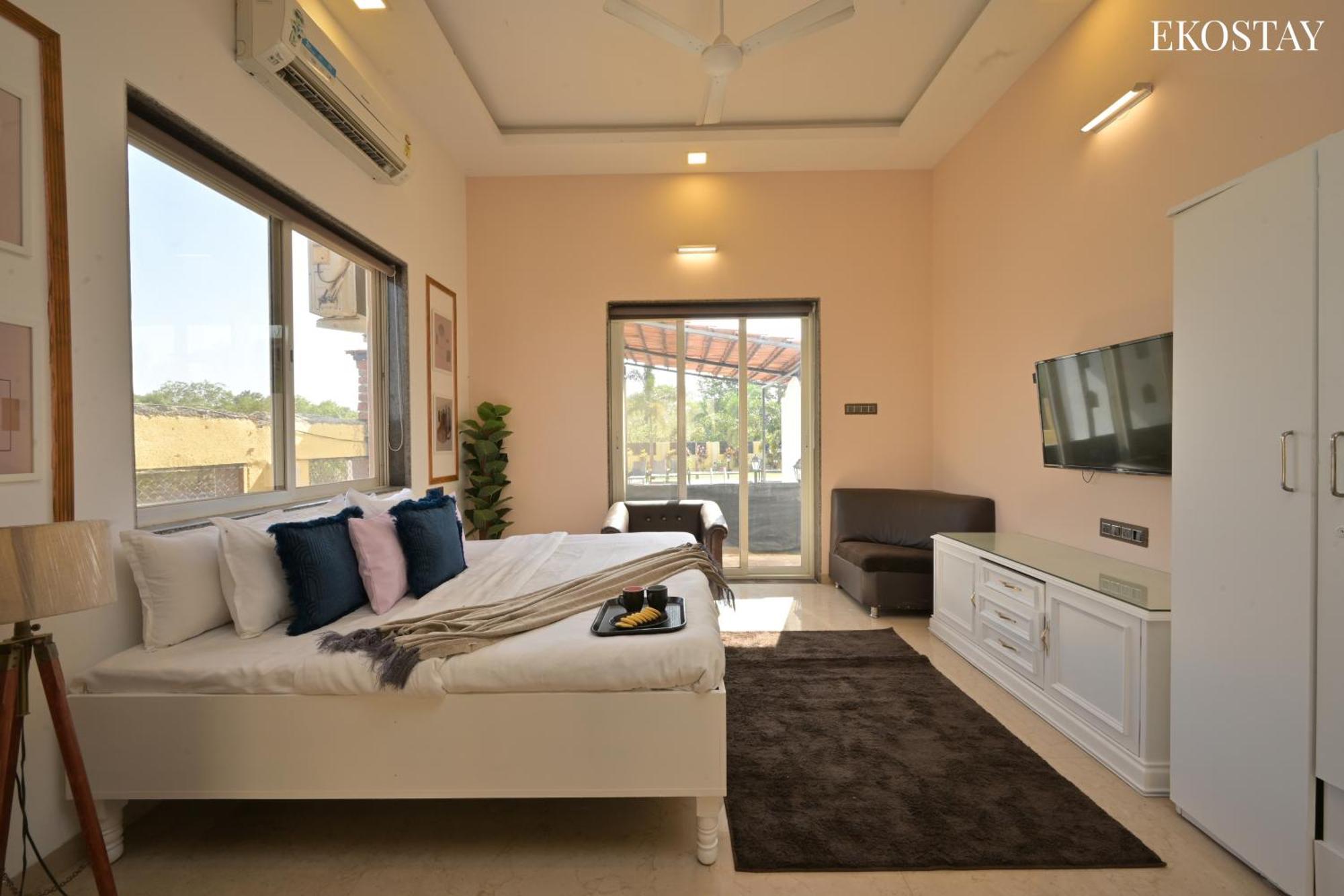Eko - Octagon Farms Villa