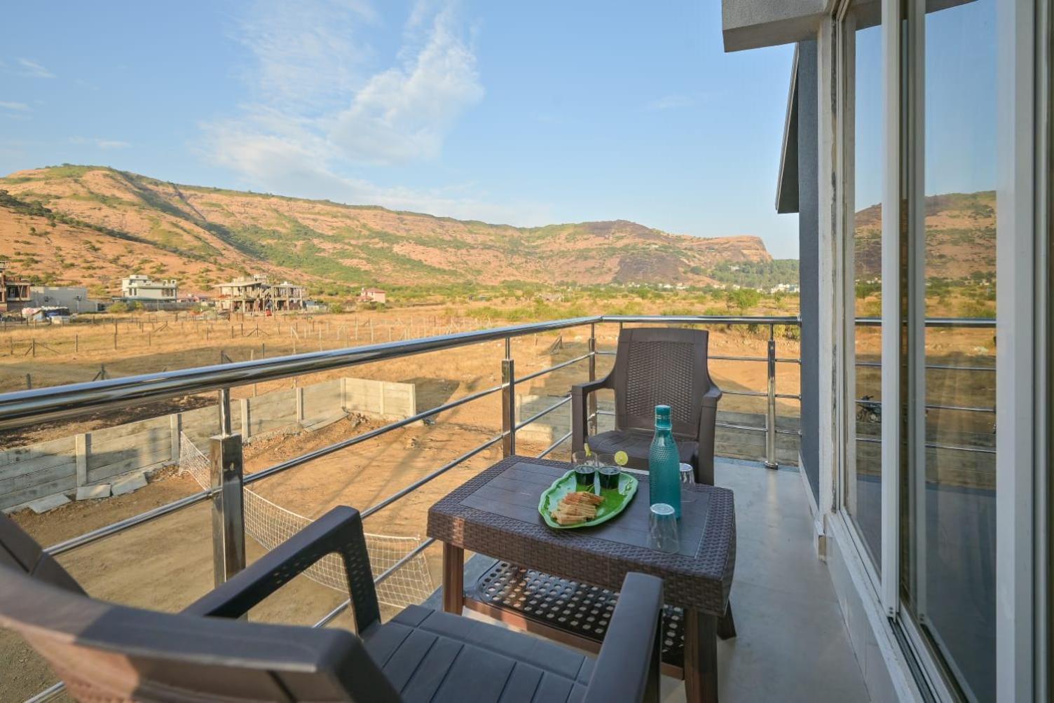 Empyrean Ll 4bhk Ll Leoncino Ll Largest Pool Ll Bbq Ii View Villa