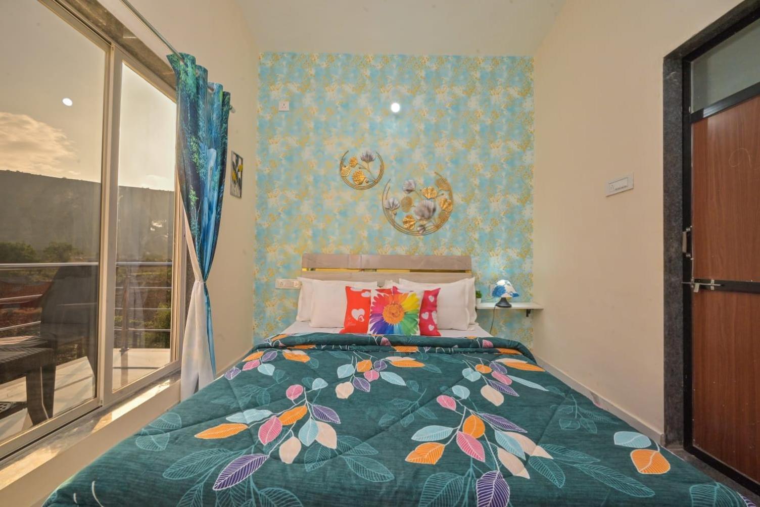 Empyrean Ll 4bhk Ll Leoncino Ll Largest Pool Ll Bbq Ii View Villa