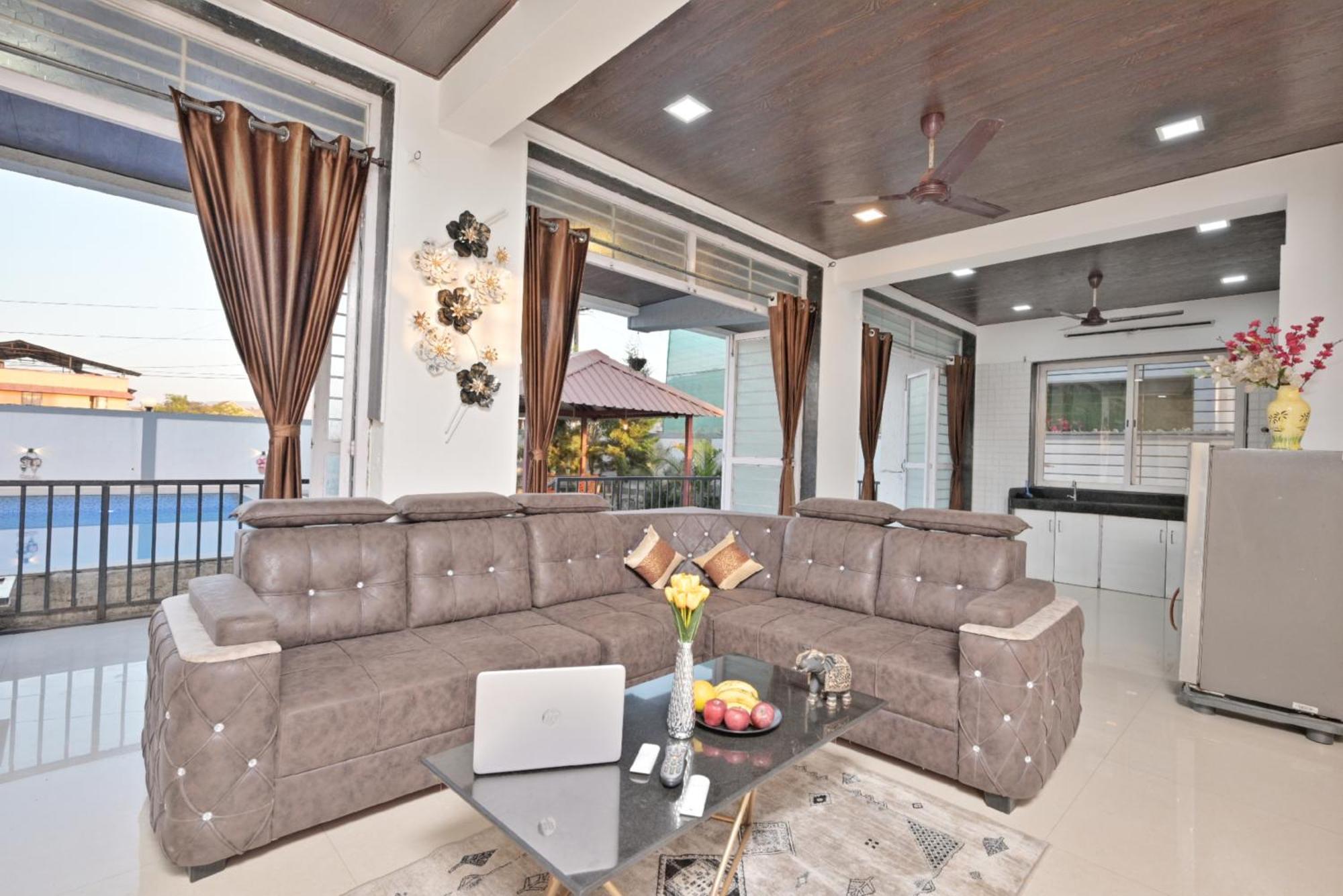 Villa Empyrean Ll 4bhk Ll Ac Ll Pool Ll The Mystical Stone Ll