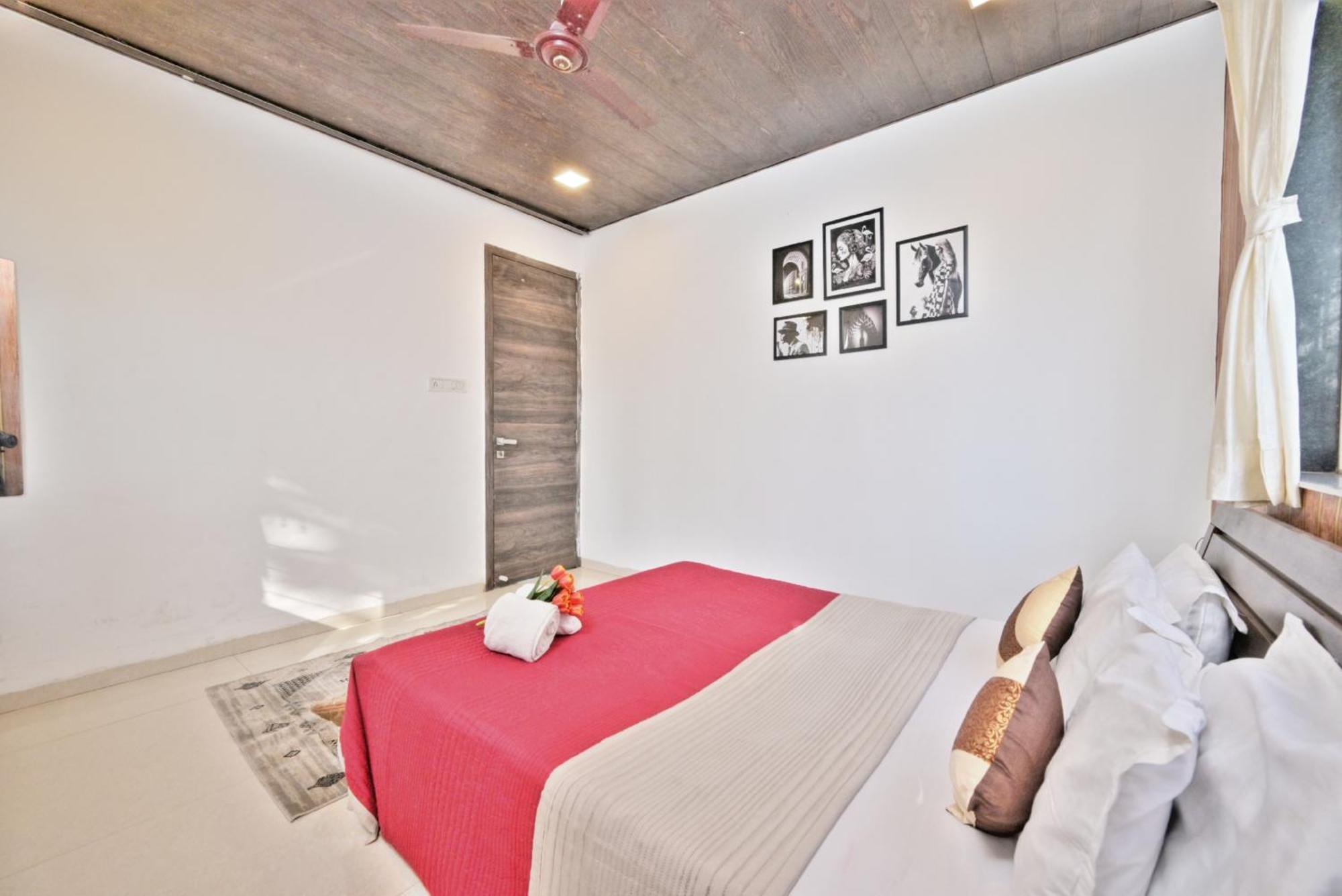 Empyrean Ll 4bhk Ll Ac Ll Pool Ll The Mystical Stone Ll Lonavala
