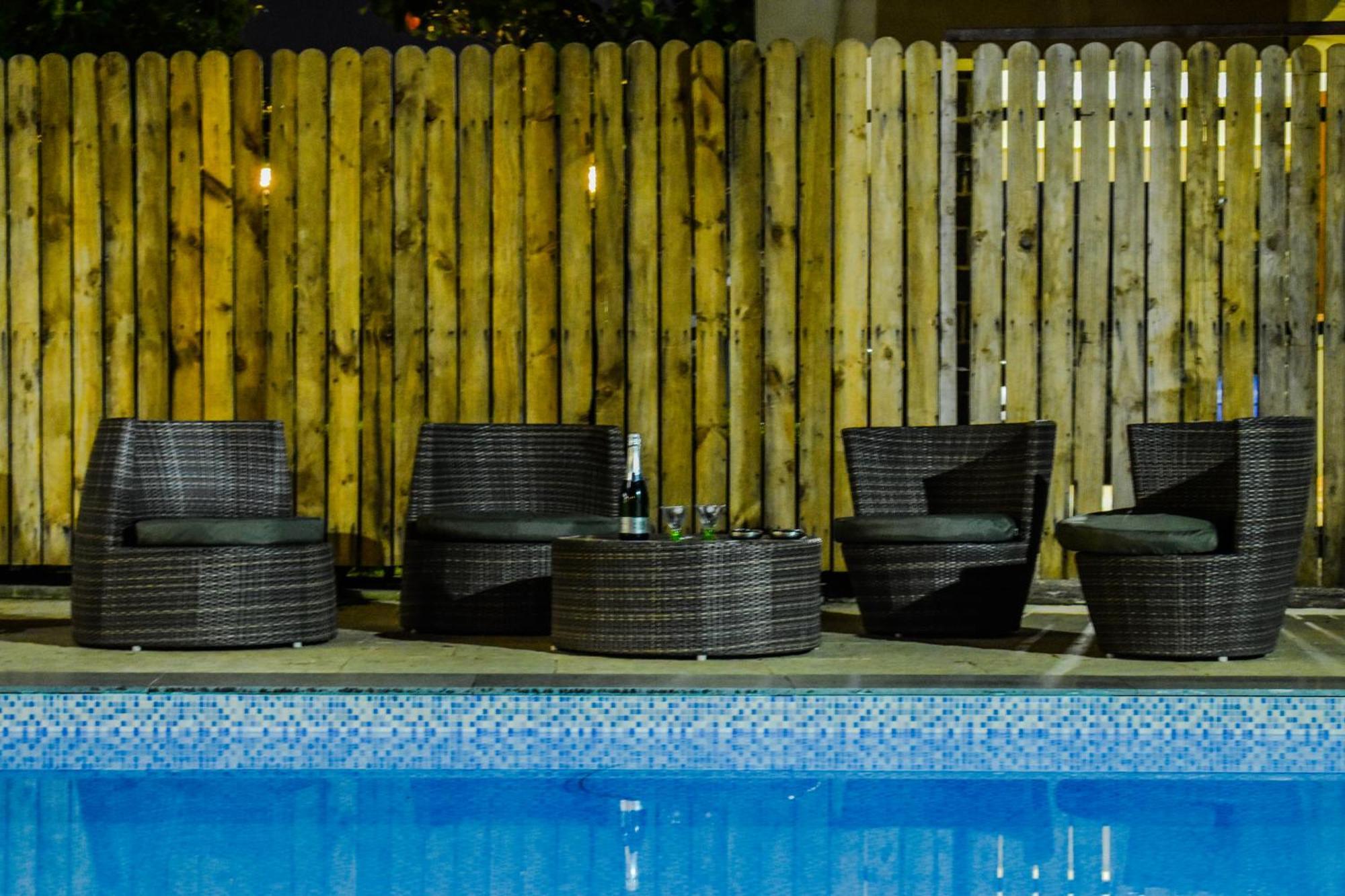 Villa Lifeline - Luxurious Taraangan 4 Mountain View With Biggest Pool And Huge Open Area