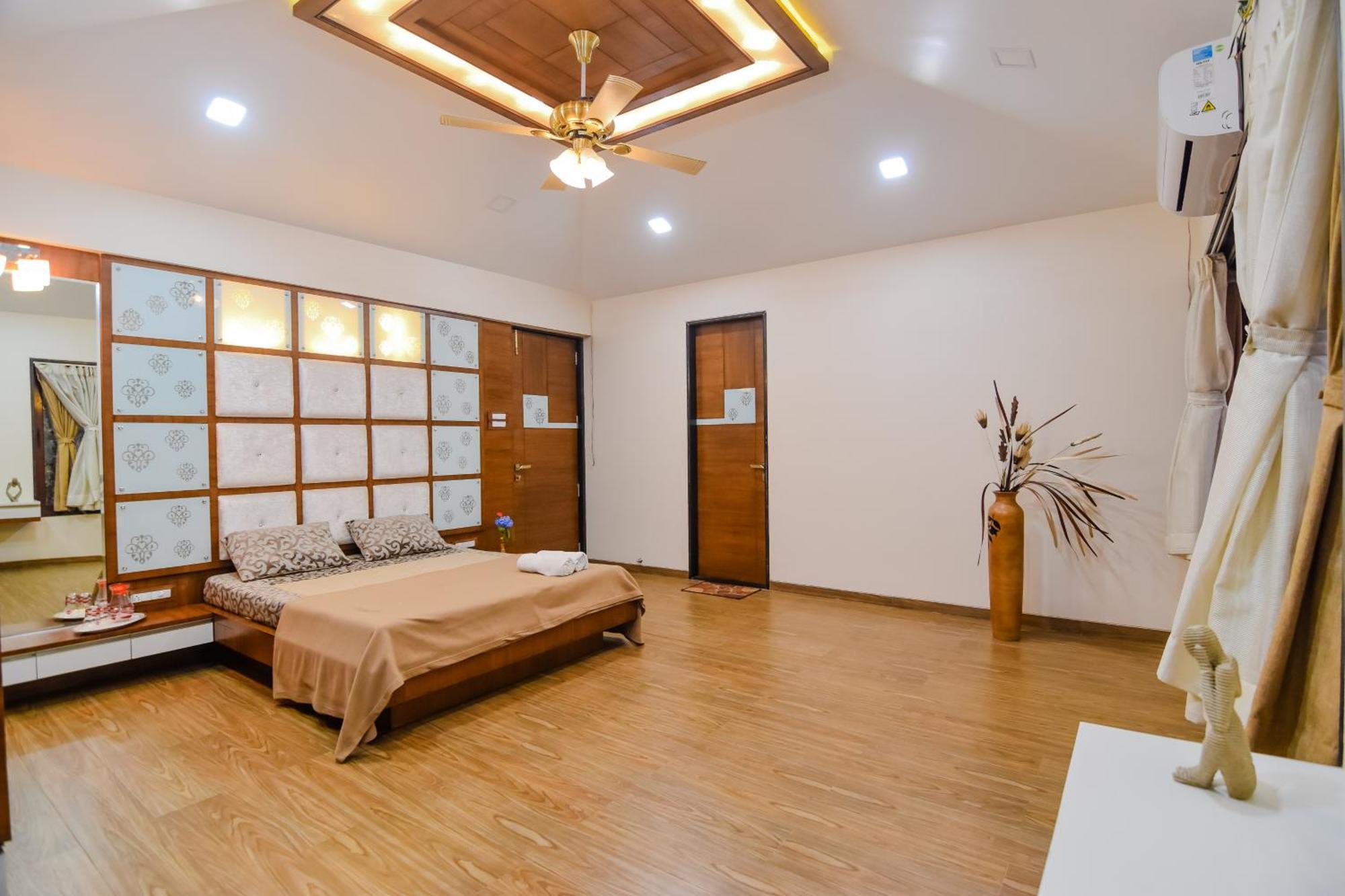 Lifeline - Luxurious Taraangan 4 Mountain View With Biggest Pool And Huge Open Area Villa
