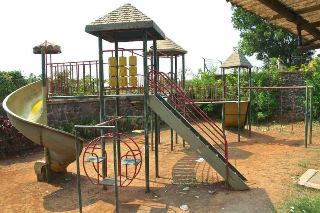 Holiday home 4bhk Bunglow In At Rs 1000 Per Head *