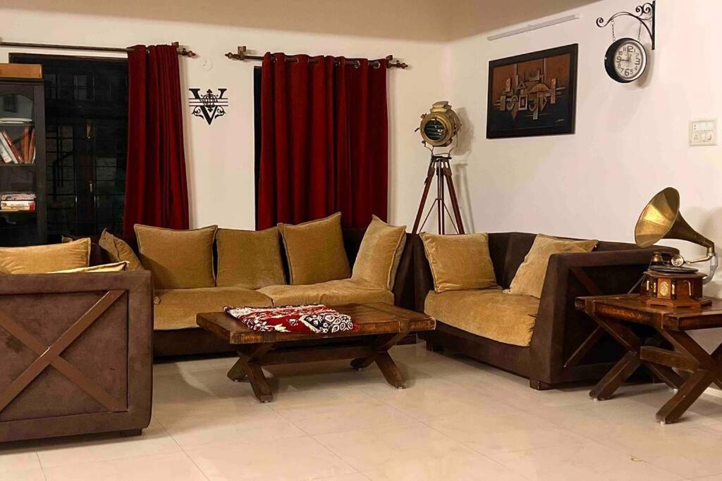 Villa Valecha Entire 4bhkbunglow With 5000 Sq Ft Garden Lonavala