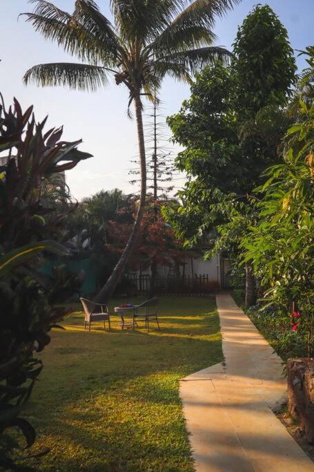 Valecha Entire 4bhkbunglow With 5000 Sq Ft Garden Villa Lonavala