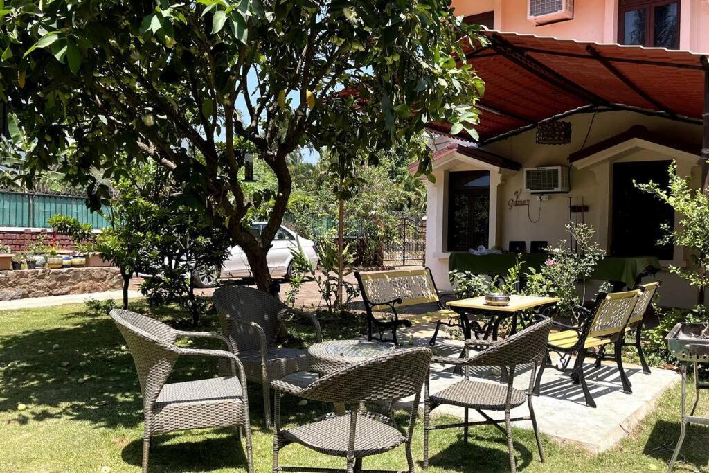 Valecha Entire 4bhkbunglow With 5000 Sq Ft Garden Villa