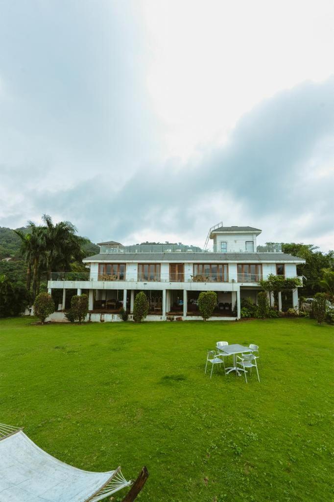 Villa Pawna By Hangout *
