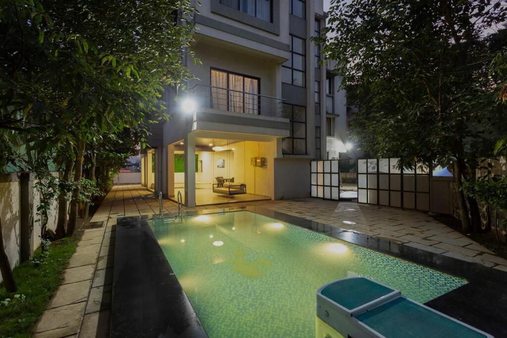 Leafy Luxe 4bhk By Mysastays