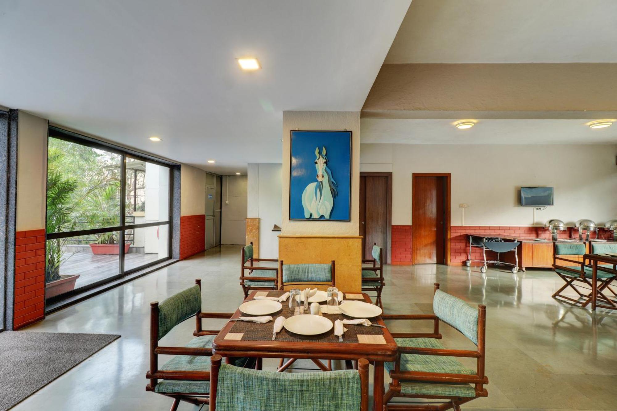 Hotel Amazinn Villa Lonavala
