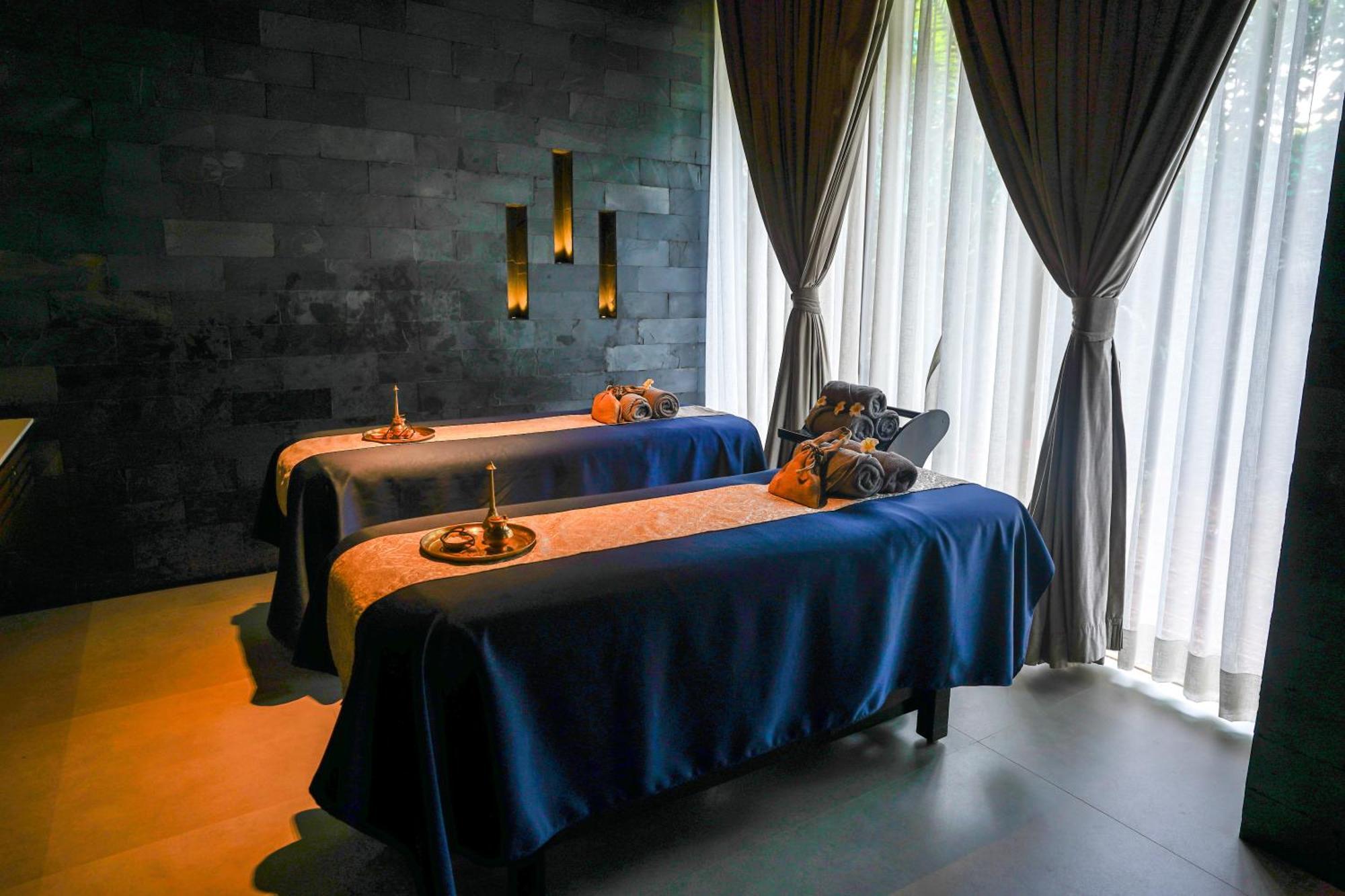 Radisson And Resort Lonavala